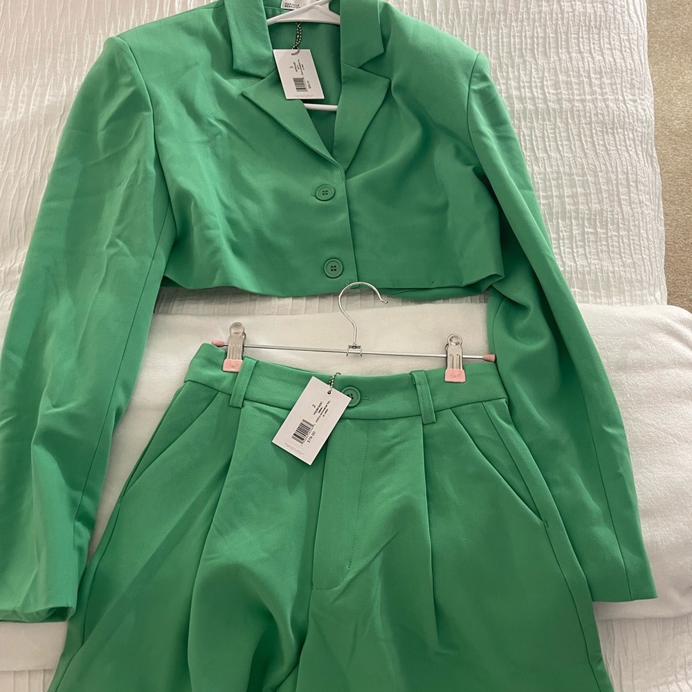 WE WORE WHAT GREEN SUIT SET never been worn